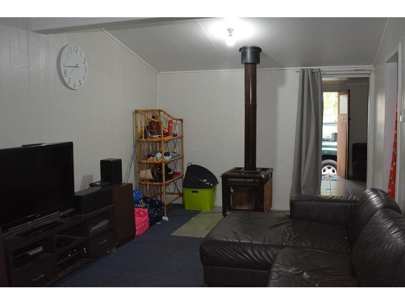 61 Eton Street, Mitchell QLD 4465