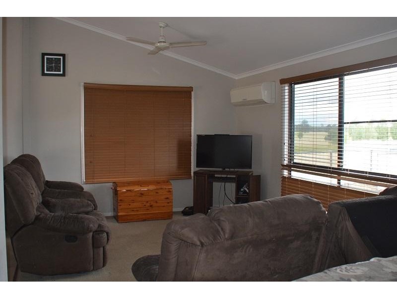 16 River Street, Mitchell QLD 4465