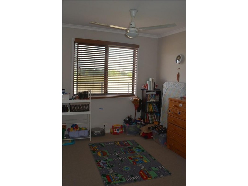 16 River Street, Mitchell QLD 4465
