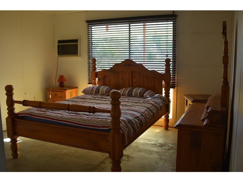 182 Alice Street, Mitchell QLD 4465