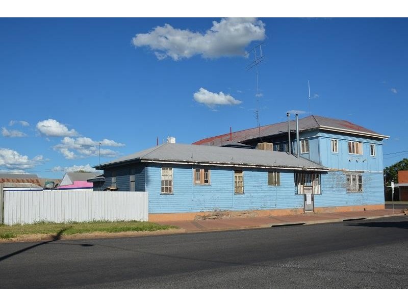 61 Cambridge Street, Mitchell QLD 4465