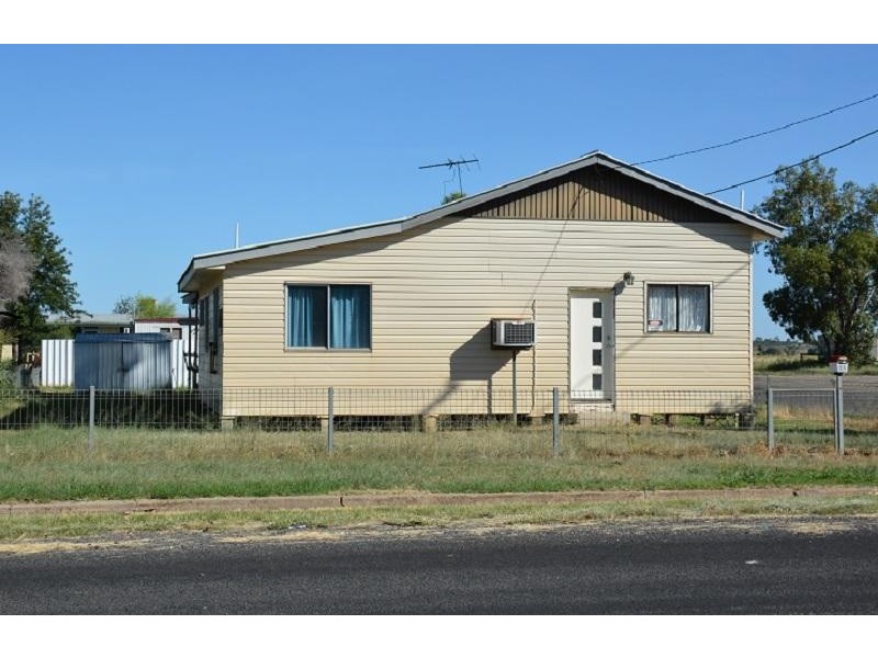 82 Oxford Street, Mitchell QLD 4465