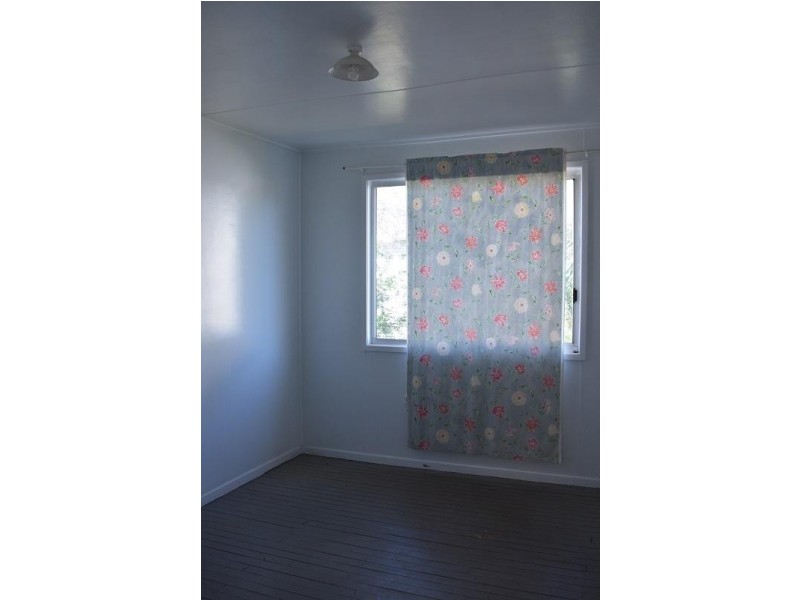 82 Oxford Street, Mitchell QLD 4465