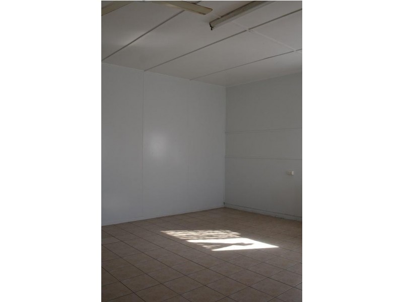 82 Oxford Street, Mitchell QLD 4465