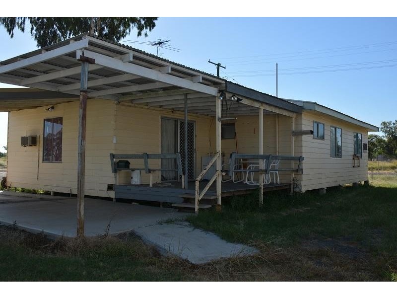 82 Oxford Street, Mitchell QLD 4465