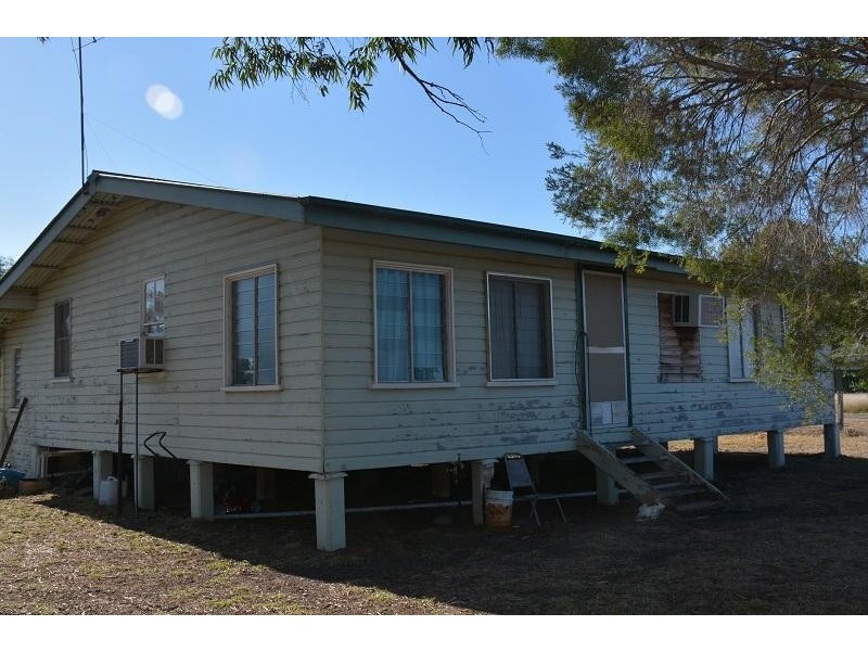16 Queen Street, Amby QLD 4462