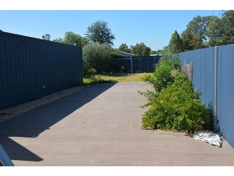 86 Cambridge Street, Mitchell QLD 4465