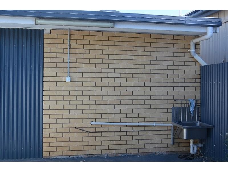 86 Cambridge Street, Mitchell QLD 4465