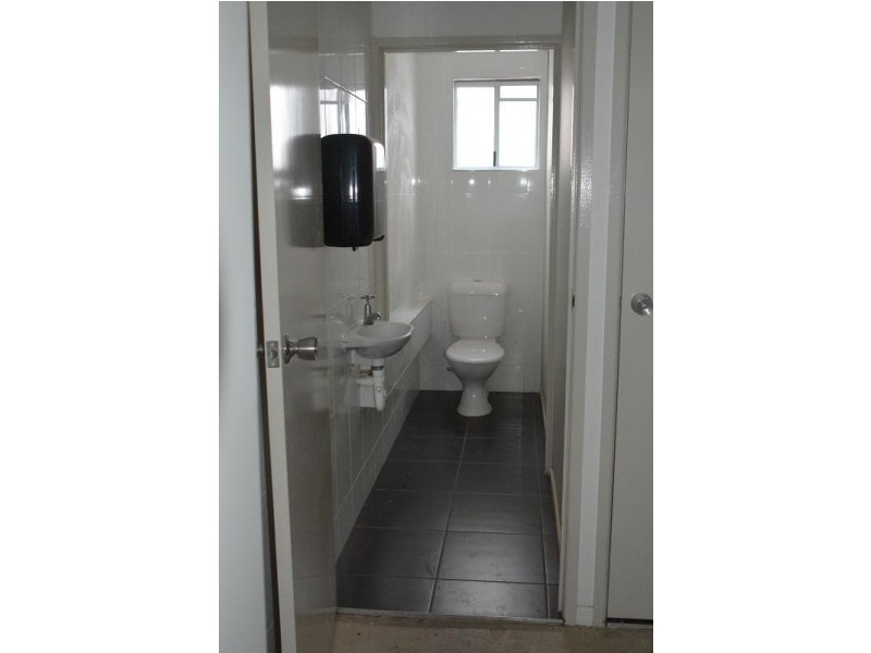 86 Cambridge Street, Mitchell QLD 4465