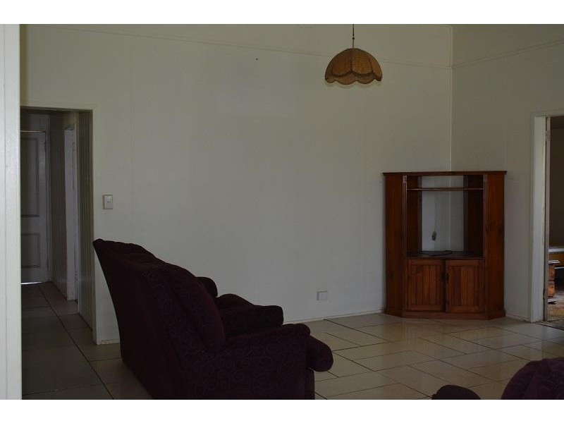 172 Alice Street, Mitchell QLD 4465
