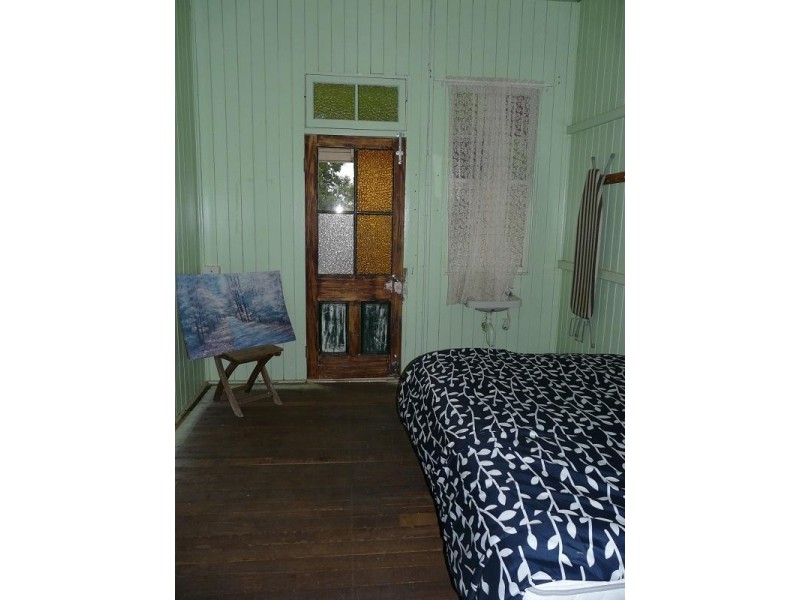 93-95 Cambridge Street, Mitchell QLD 4465