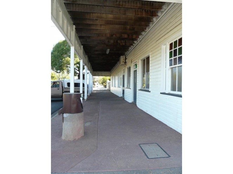 93-95 Cambridge Street, Mitchell QLD 4465