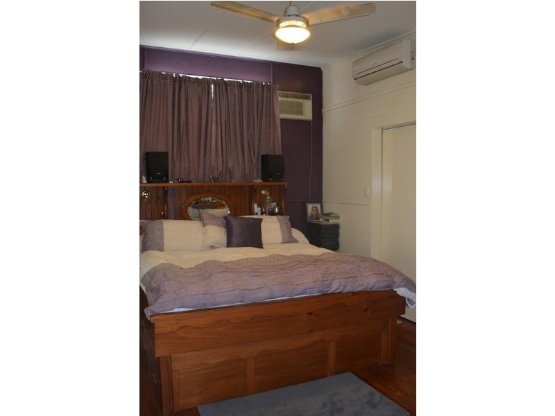 34 Cambridge Street, Mitchell QLD 4465