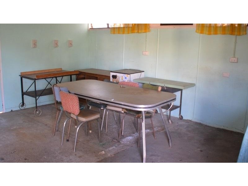 64 Cambridge Street, Mitchell QLD 4465