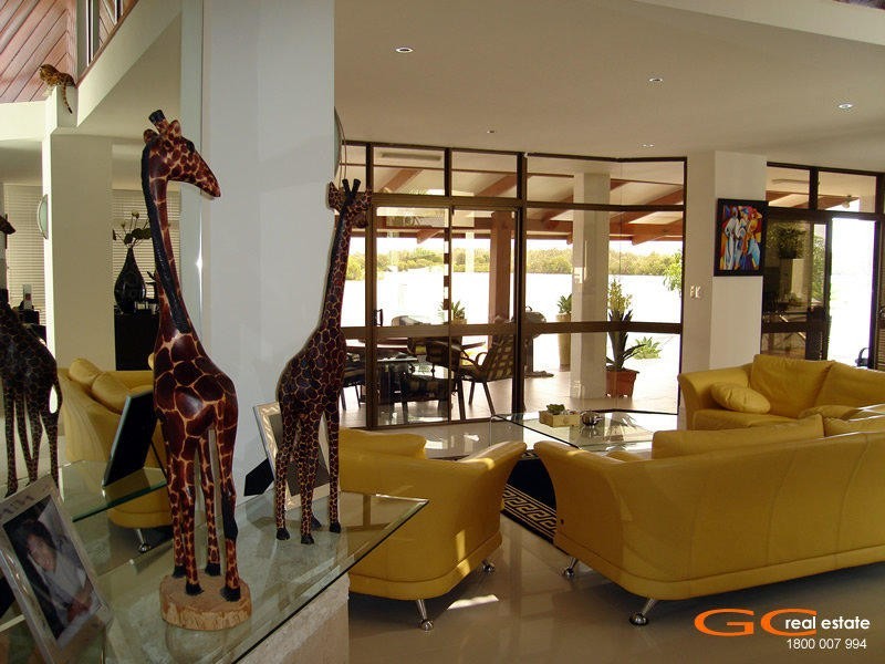 56 Tradewinds Avenue, Paradise Point QLD 4216