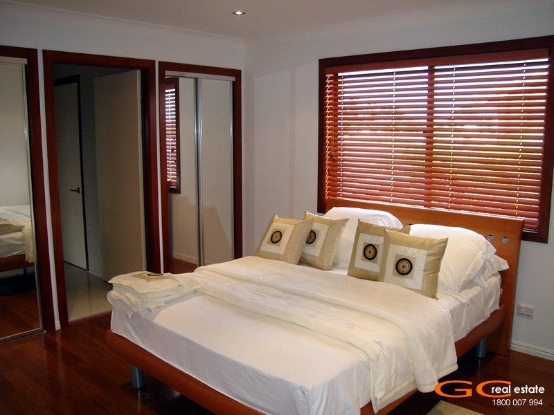 56 Tradewinds Avenue, Paradise Point QLD 4216