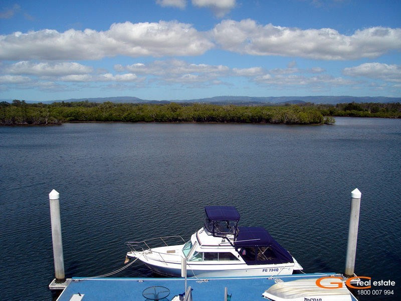 56 Tradewinds Avenue, Paradise Point QLD 4216