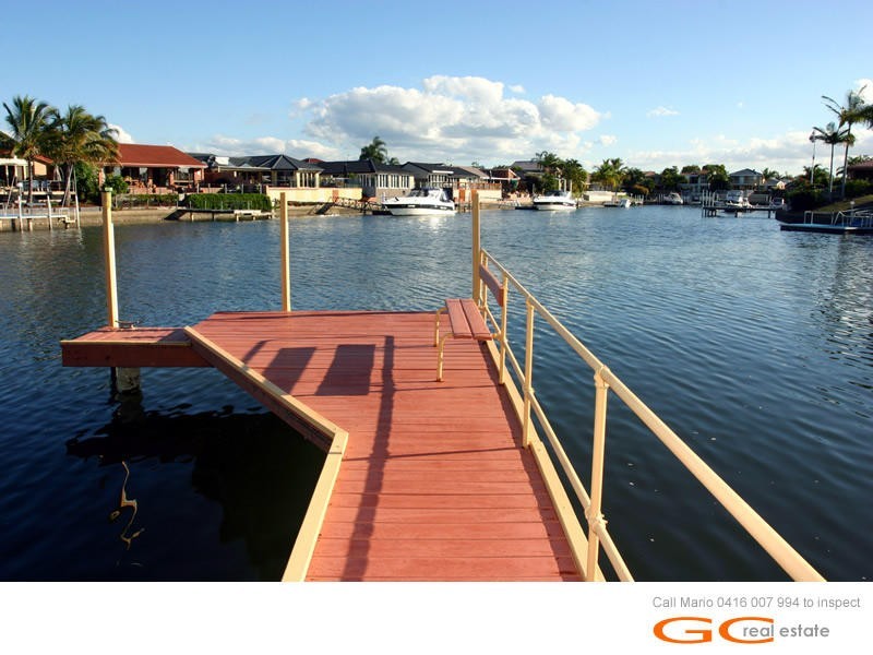 4 Pebble Beach Drive, Runaway Bay QLD 4216