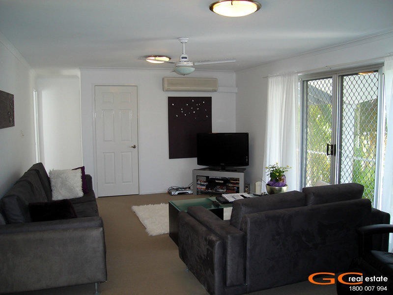 172 Morala Avenue, Runaway Bay QLD 4216