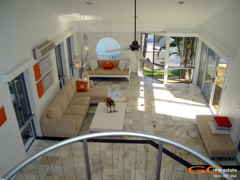 172 Morala Avenue, Runaway Bay QLD 4216