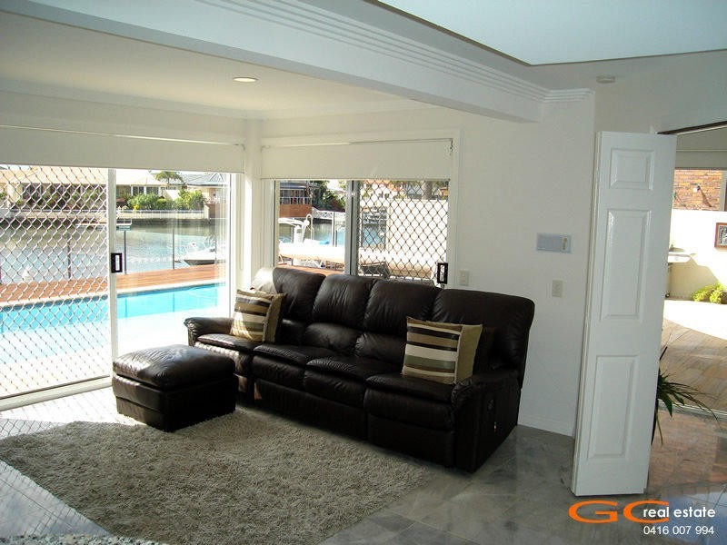 4 Lobster Pot, Runaway Bay QLD 4216