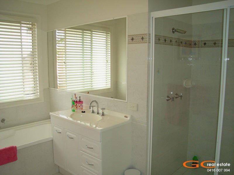 4 Lobster Pot, Runaway Bay QLD 4216