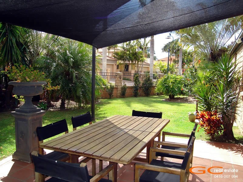 34 Shinnecock Close, Hope Island QLD 4212