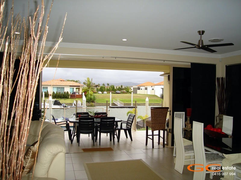 7408 Ellensbrook Drive, Hope Island QLD 4212
