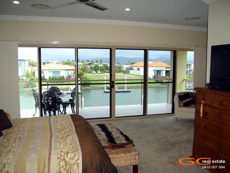 7408 Ellensbrook Drive, Hope Island QLD 4212