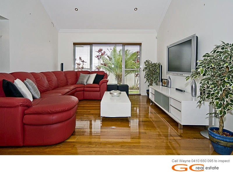 15 Sabrina Avenue, Helensvale QLD 4212