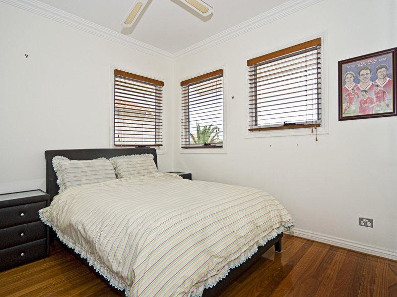 15 Sabrina Avenue, Helensvale QLD 4212