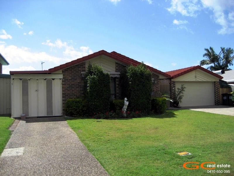 8 Longboat Pl, Biggera Waters QLD 4216