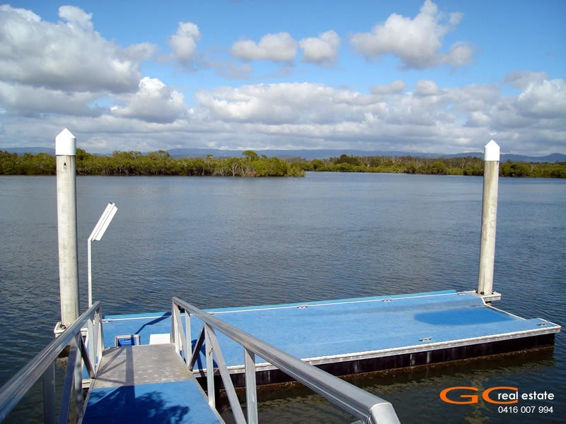 58 Tradewinds Avenue, Paradise Point QLD 4216