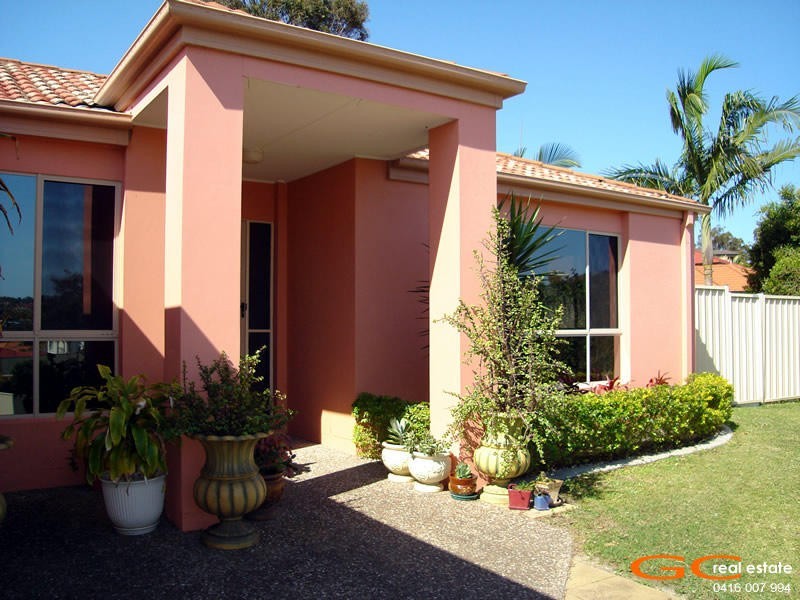 29 Tee Trees Blvd, Arundel QLD 4214