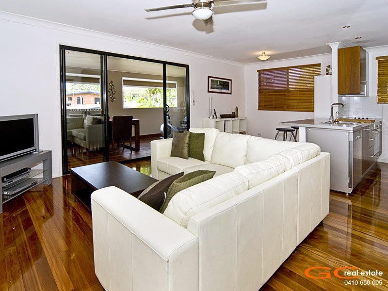 53 Nalkari, Coombabah QLD 4216