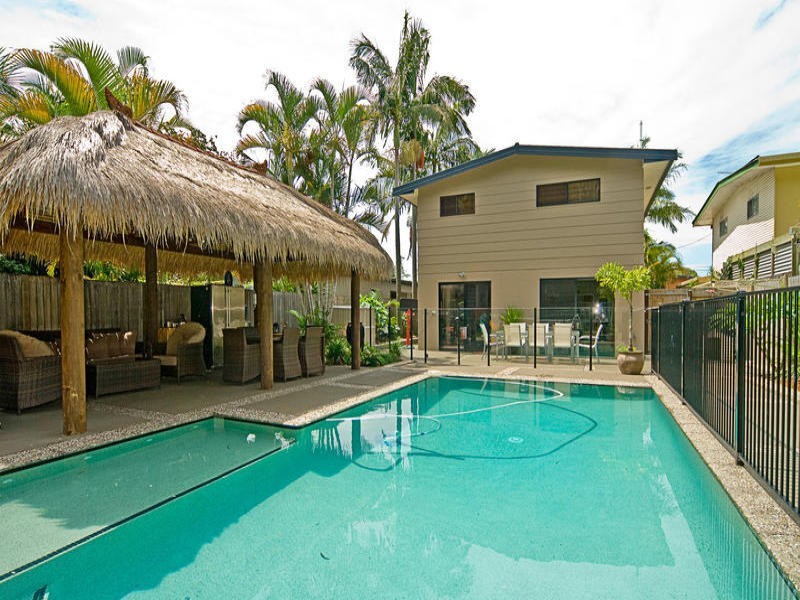 53 Nalkari, Coombabah QLD 4216