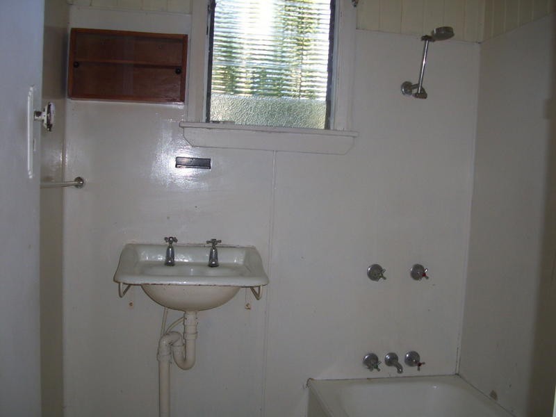 2-61 Cypress, Urangan QLD 4655