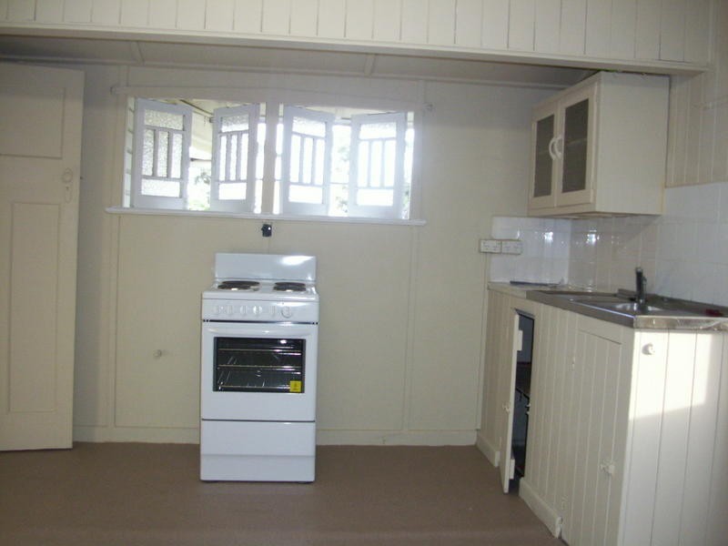 113 Torquay Road, Scarness QLD 4655