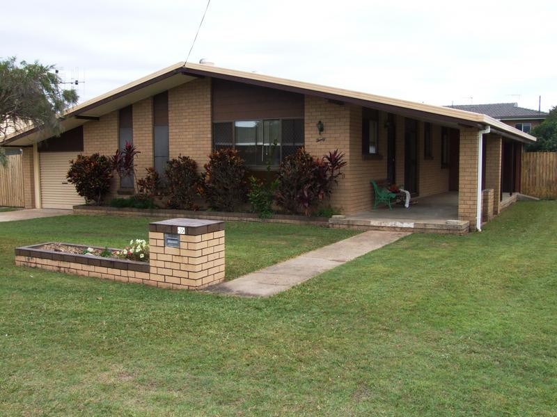 30 Wonga Street, Scarness QLD 4655