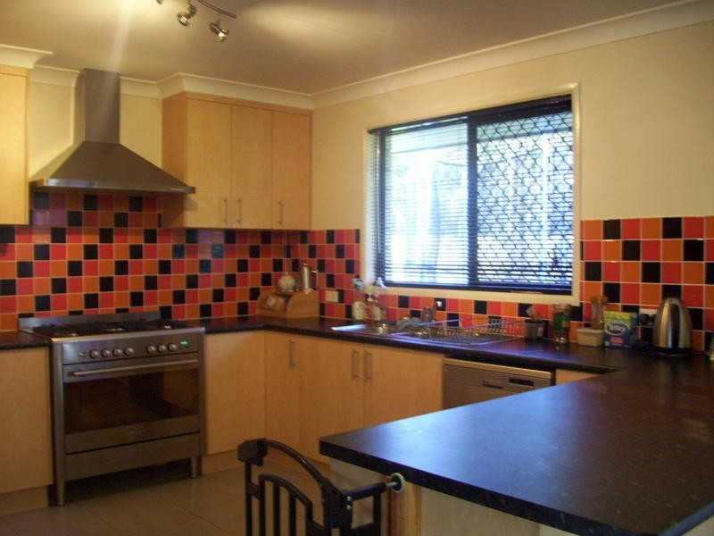 3 Inverness Crt, Wondunna QLD 4655