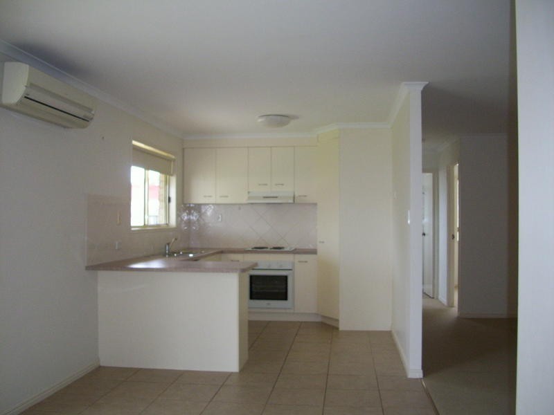 6 Sirius Crt, Eli Waters QLD 4655