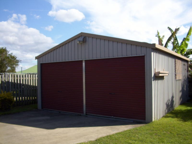 6 Berna Crt, Point Vernon QLD 4655