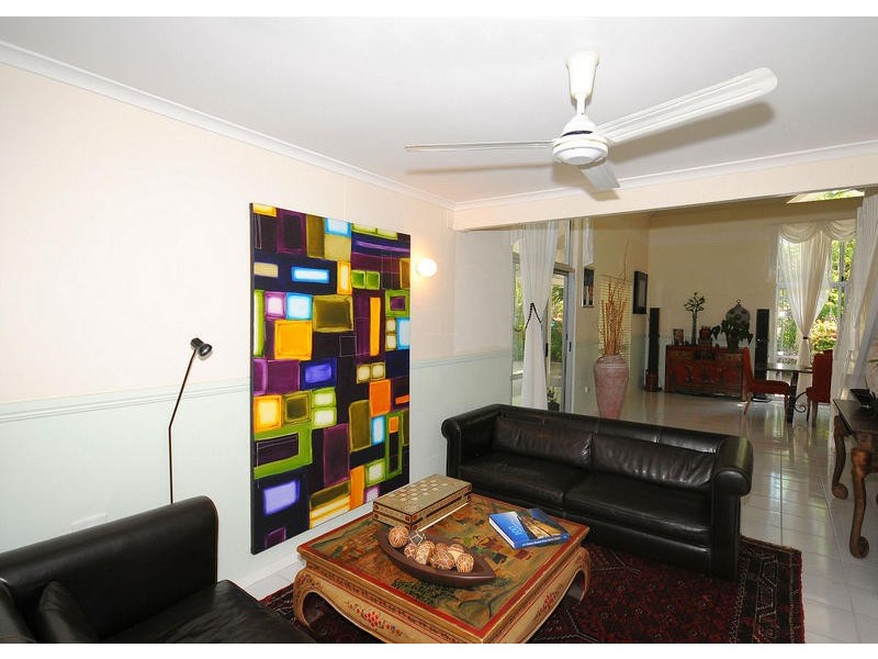 51 Cunningham Street, Urangan QLD 4655