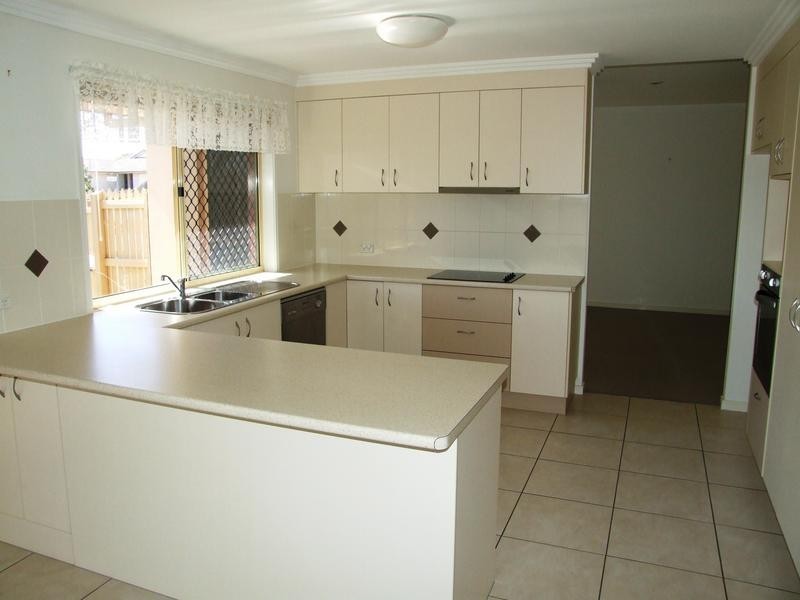 2 Belgrave Way, Urraween QLD 4655