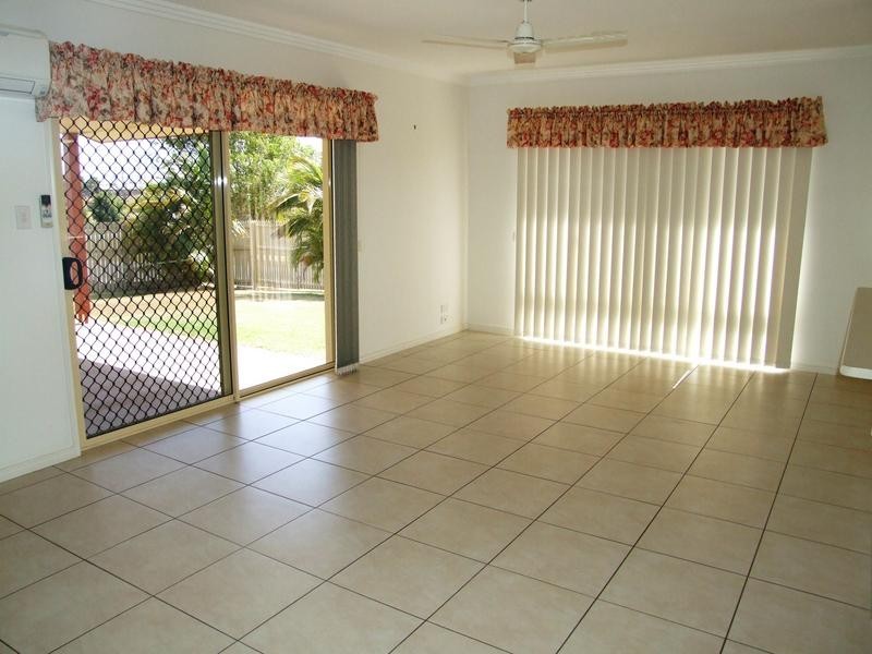 2 Belgrave Way, Urraween QLD 4655