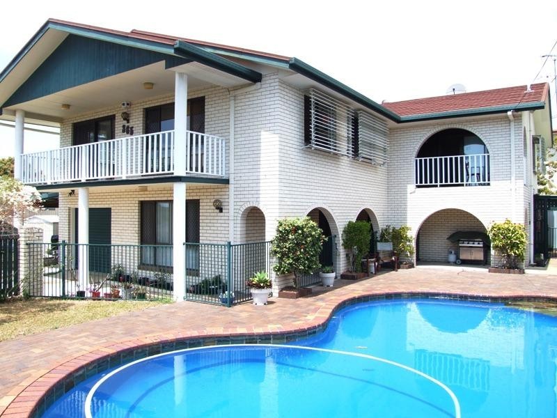 365 Boat Harbour Drive, Scarness QLD 4655