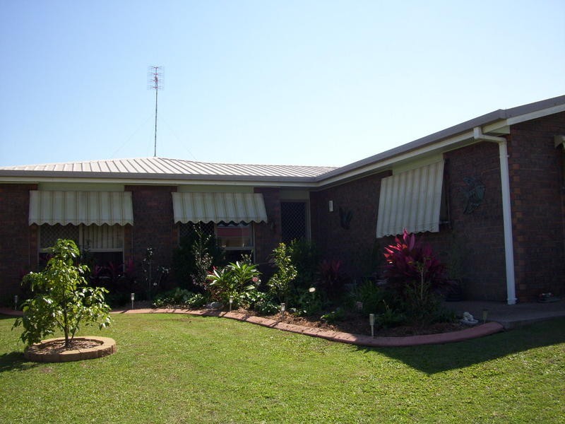 4 Vista Court, Pialba QLD 4655