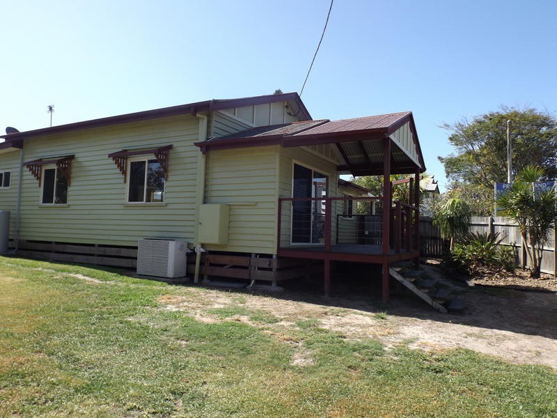 19 Charles Street, Pialba QLD 4655