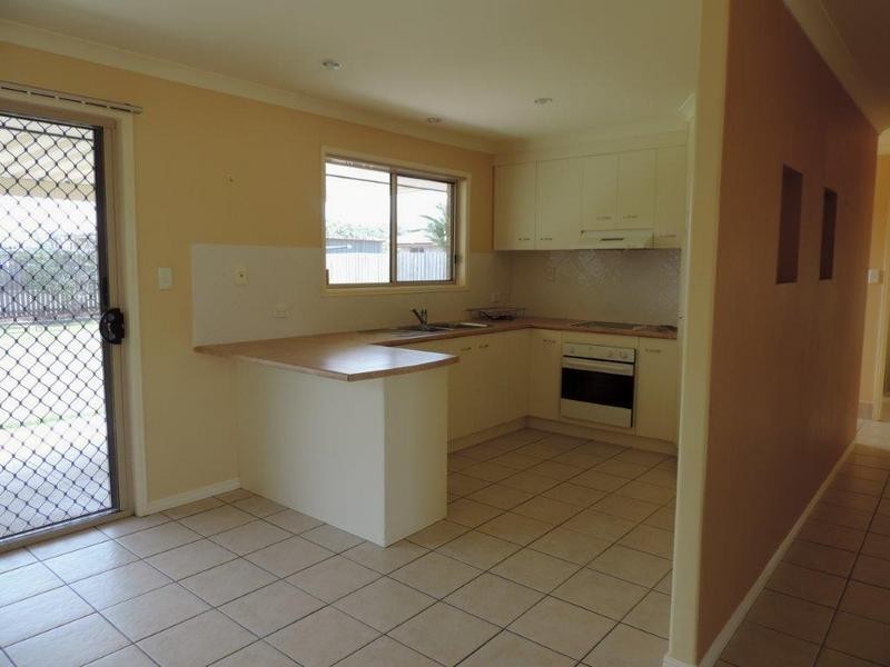 20 Sharyn Court, Point Vernon QLD 4655