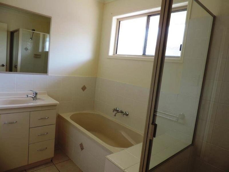 20 Sharyn Court, Point Vernon QLD 4655